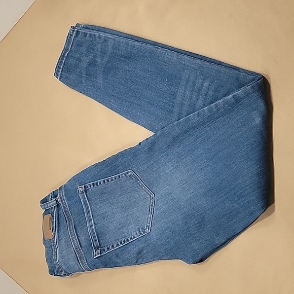 Garage High RIse Juniors Size 5 Jeans, Tapered Leg. - Picture 1 of 14